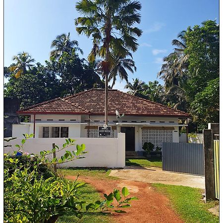 Sri Nimali Guesthouse Hikkaduwa Exterior foto